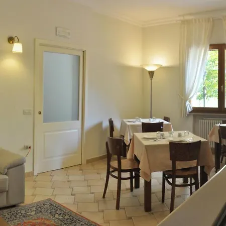 Alojamento de Acomodação e Pequeno-almoço Antico Sentiero