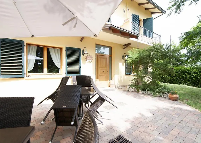 Bed & Breakfast Antico Sentiero 3*